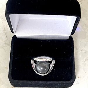Flawless Large Black Pearl Ring.